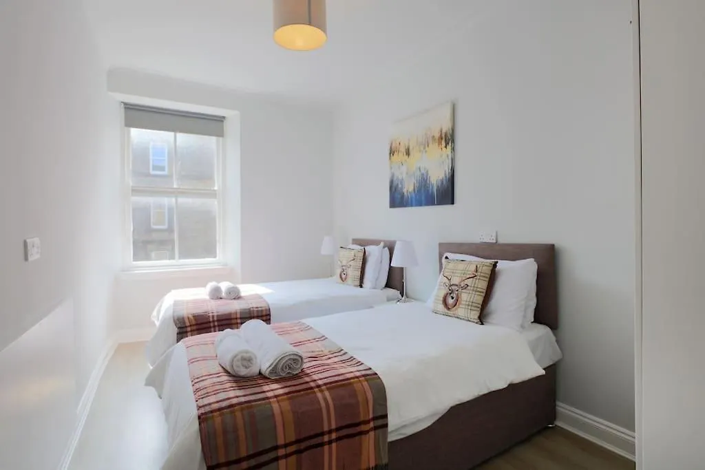 Cosy & Central Broughton 2Br Apt Near City Centre location
